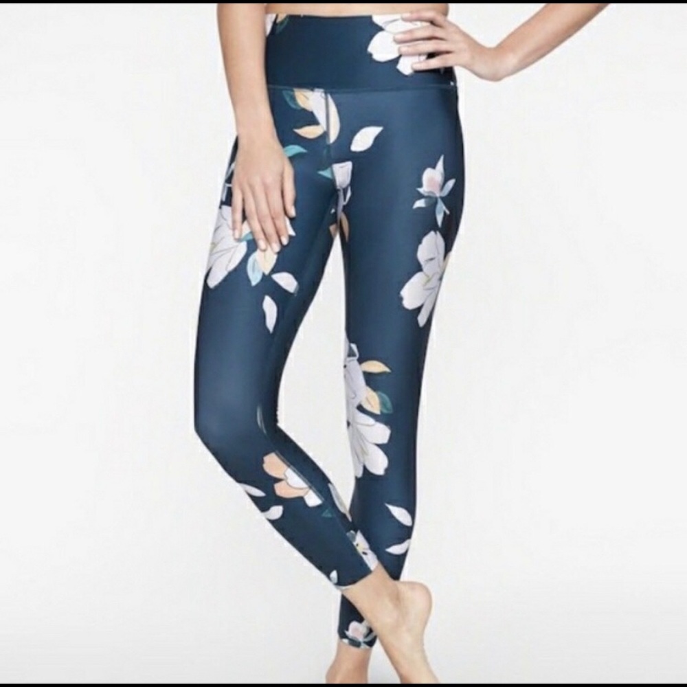 Athleta Floral Elation 7/8 tight